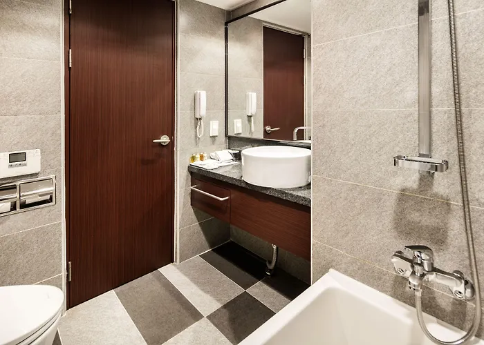 Sunshine Hotel 3*