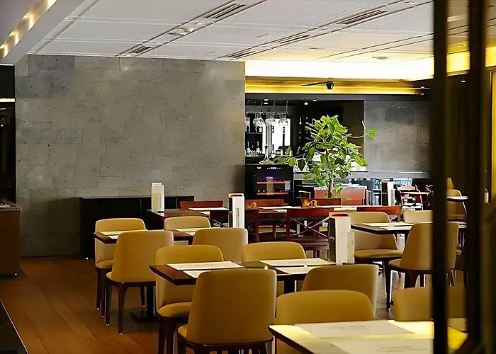 Sunshine Hotel