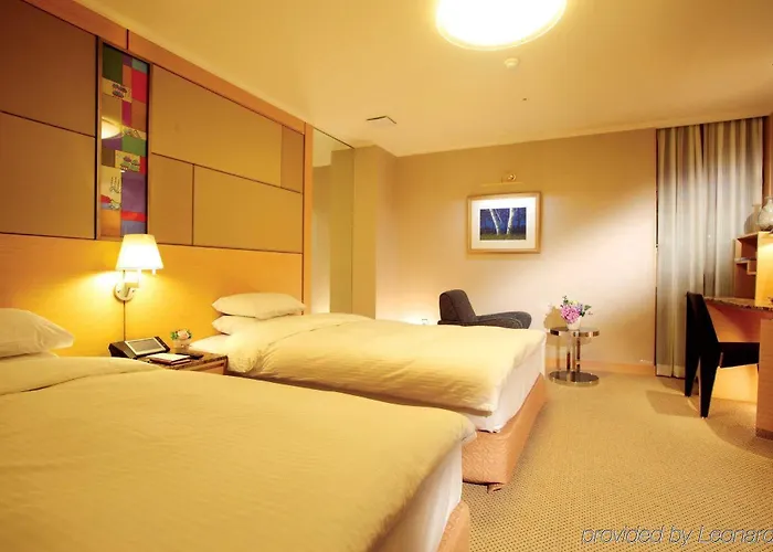 Sunshine Hotel